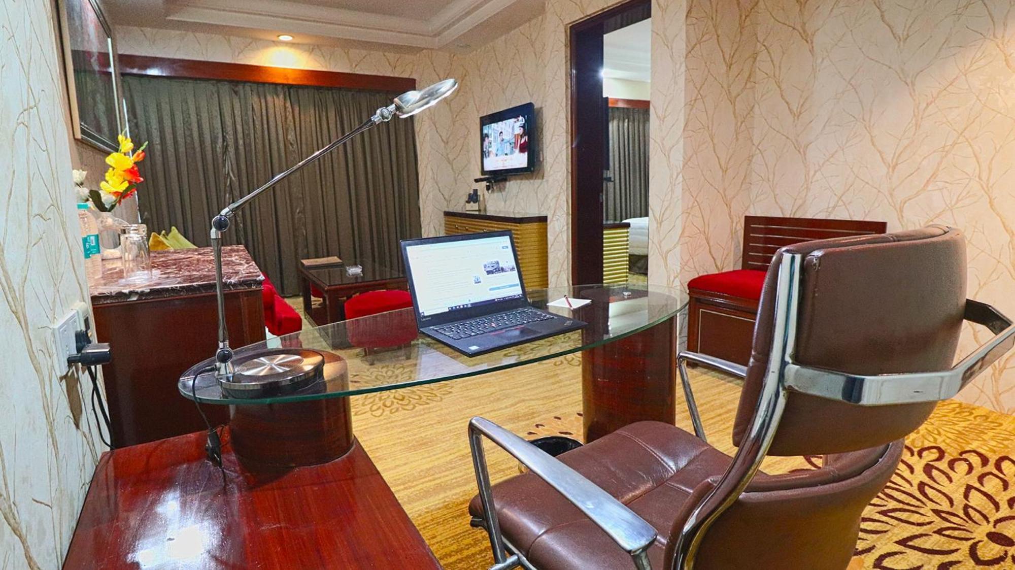 SkyCity Hotel Gurgaon Eksteriør bilde